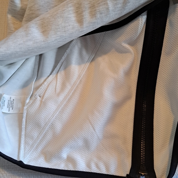 Russell men's M 38-40 Fusion Knit hoodie with 2 way zipper, light gray New - Picture 6 of 7